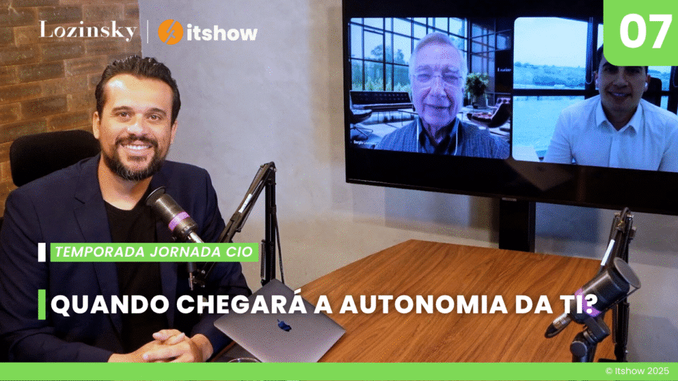 Sergio Lozinsky e Felipe Valle durante gravação do episódio Jornada CIO, discutindo os desafios e as oportunidades da autonomia de TI e seu impacto na transformação digital das empresas.