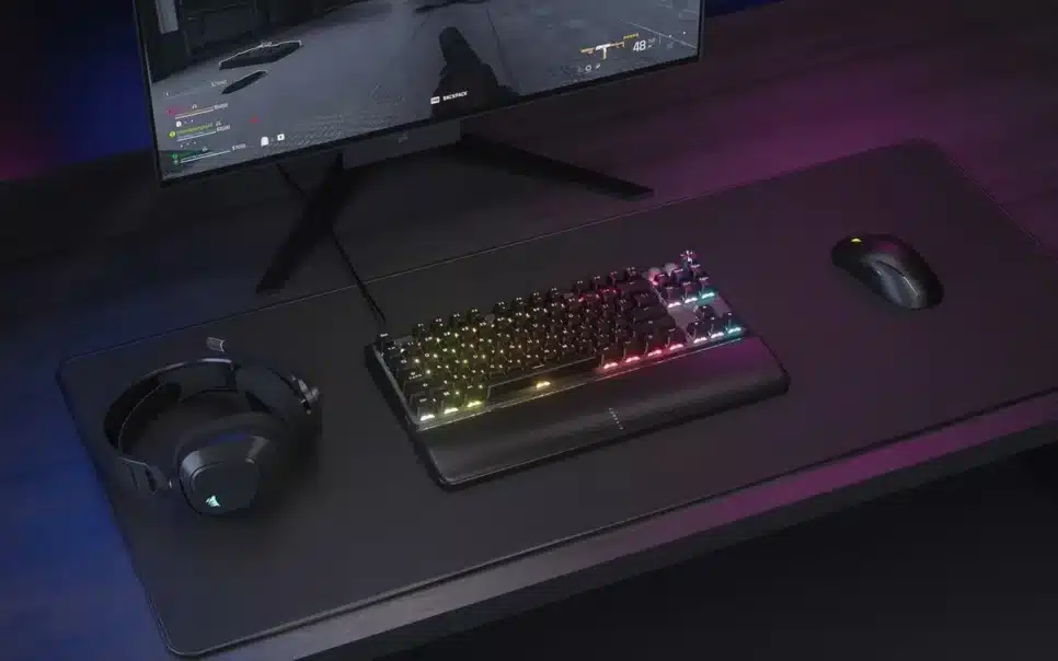 Voltou!! Teclado Magnético Corsair K70 por R$ 756,59 no KaBuM!