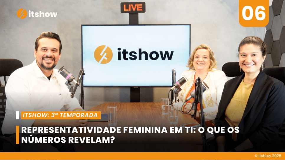 Executivas Ana Gaspar e Ana Carolina Cardoso durante a gravação do podcast Itshow, debatendo representatividade feminina em TI e os desafios da inclusão de mulheres no setor de tecnologia.