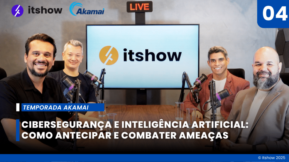 Rubens Waberski, Eric Tomboly e Rodrigo Silva durante a gravação do episódio 04 de Akamai Talks, discutindo o impacto da inteligência artificial e cibersegurança no setor de TI e como essas tecnologias estão transformando as defesas cibernéticas.
