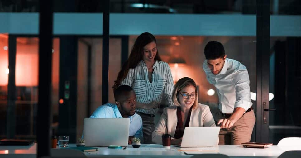 vagas, cursos, pesquisa, geração z, salario, brasil