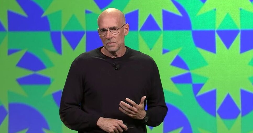 Scott Galloway, ia, dependência