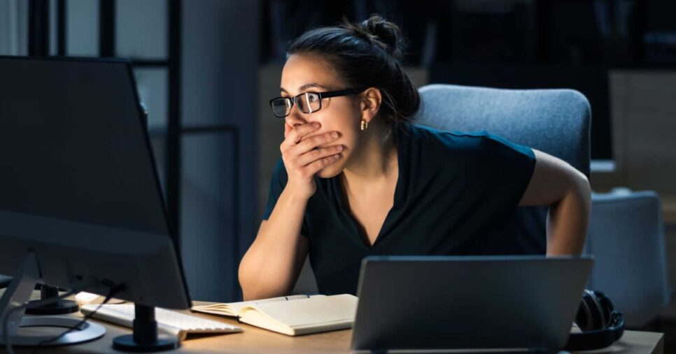 ransomware, mulher, ataque, ciberataque, segurança, pmes